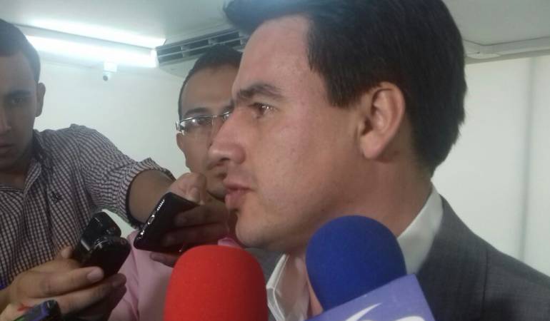 El Ministro de Transporte hizo una visita relámpago a Pereira.