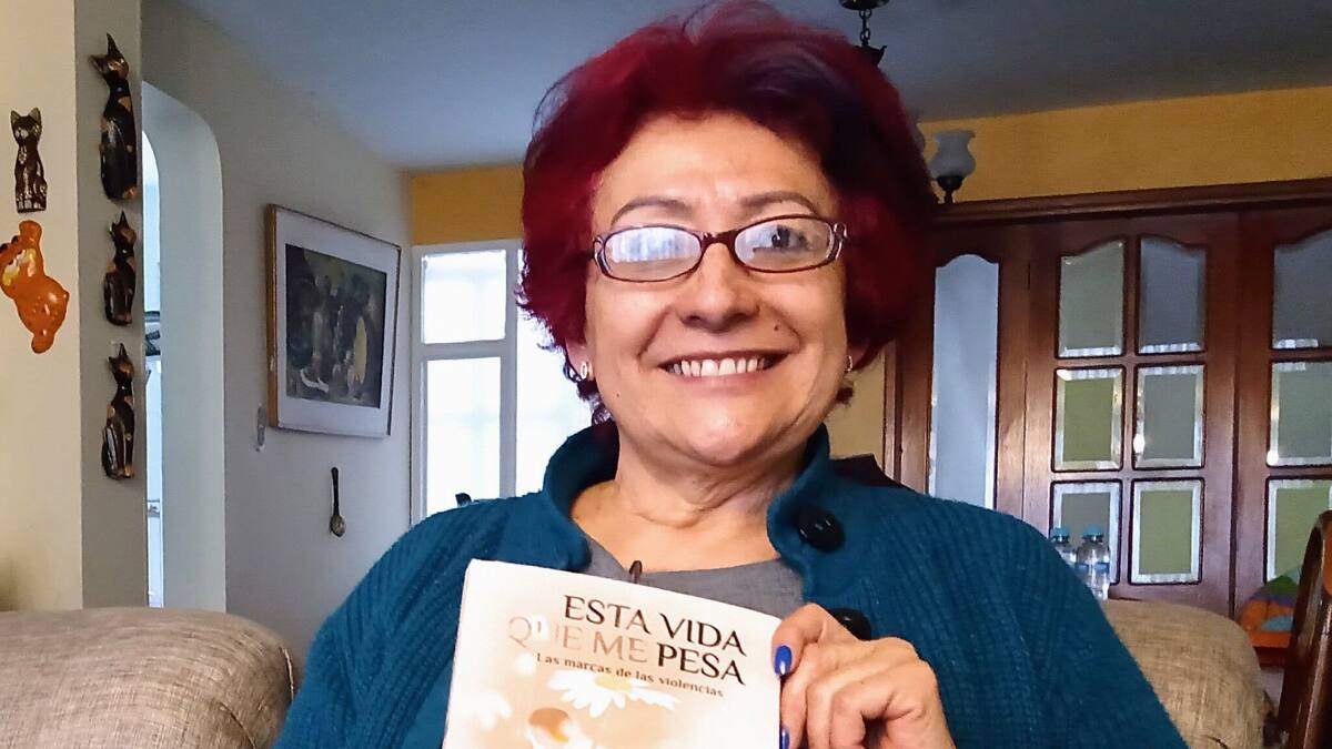 Ana María cano habla de su novela "Esta vida que me pesa"