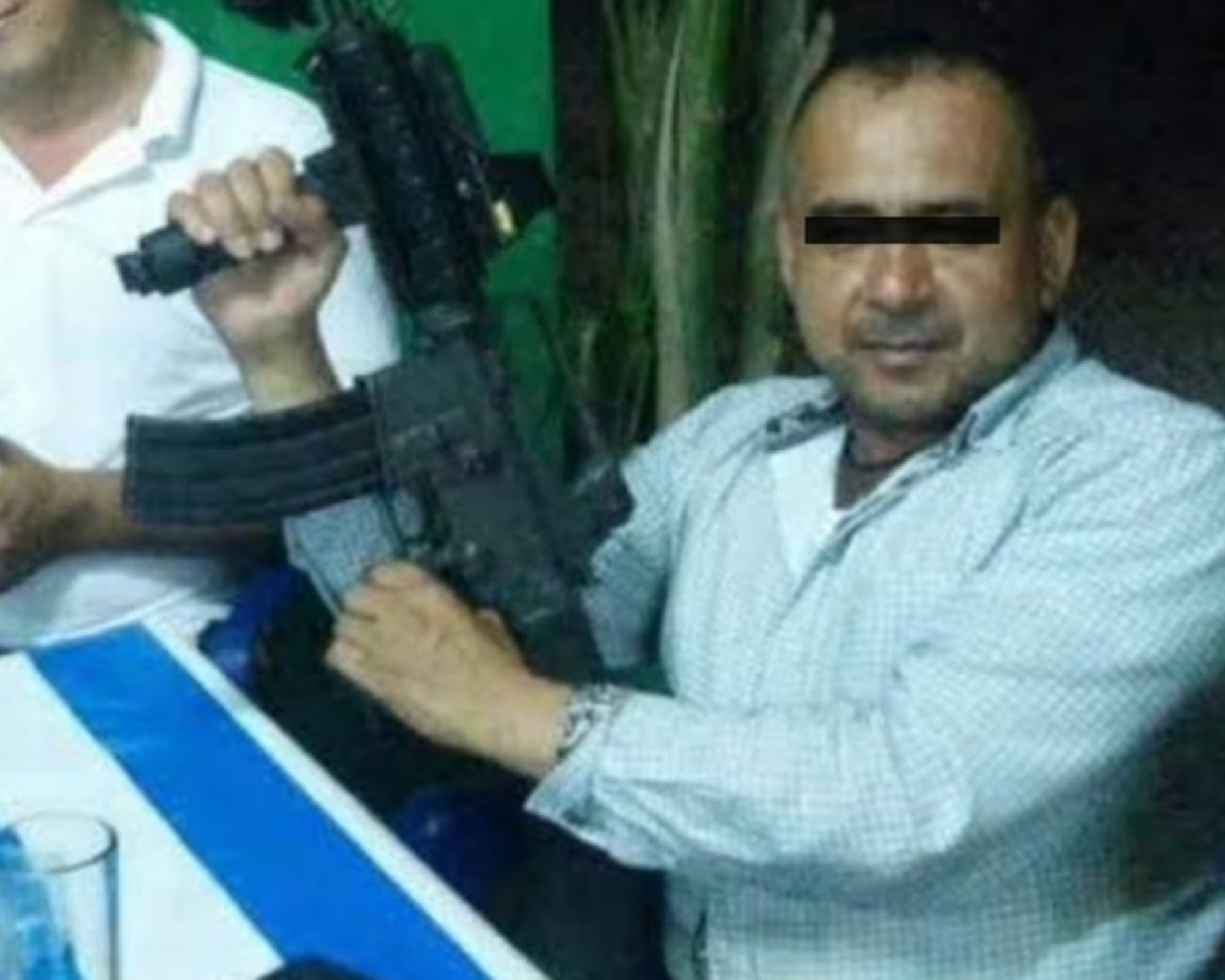 Alfonso Fernández Magallón es señalado como líder del cártel de los Reyes, dedicado al narcotráfico y señalado por delitos como motín y privación ilegal de la libertad.
(Foto:   Cortesía Policía de México)