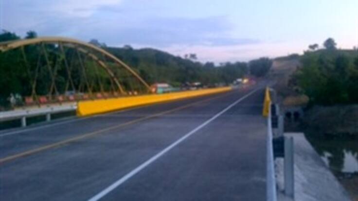 Con un mes de anticipación habilitan el puente La Colorada