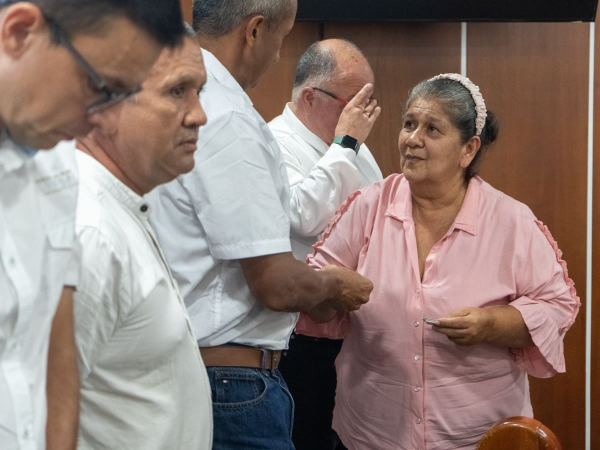 Acto de perdón y verdad: familiares de víctimas de falsos positivos en Quindío y exmilitares