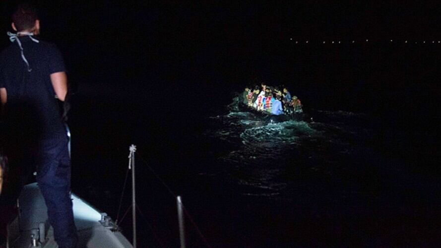 Así es el trabajo de Salvamento Marítimo, héroes que rescatan migrantes en el Mediterráneo. Foto: Getty Images