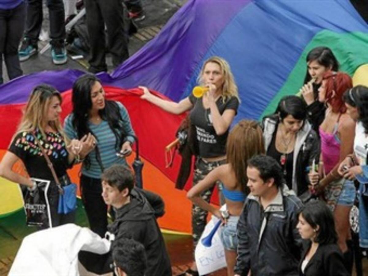 Comunidades gay rechazan "persecución de la Procuraduría"