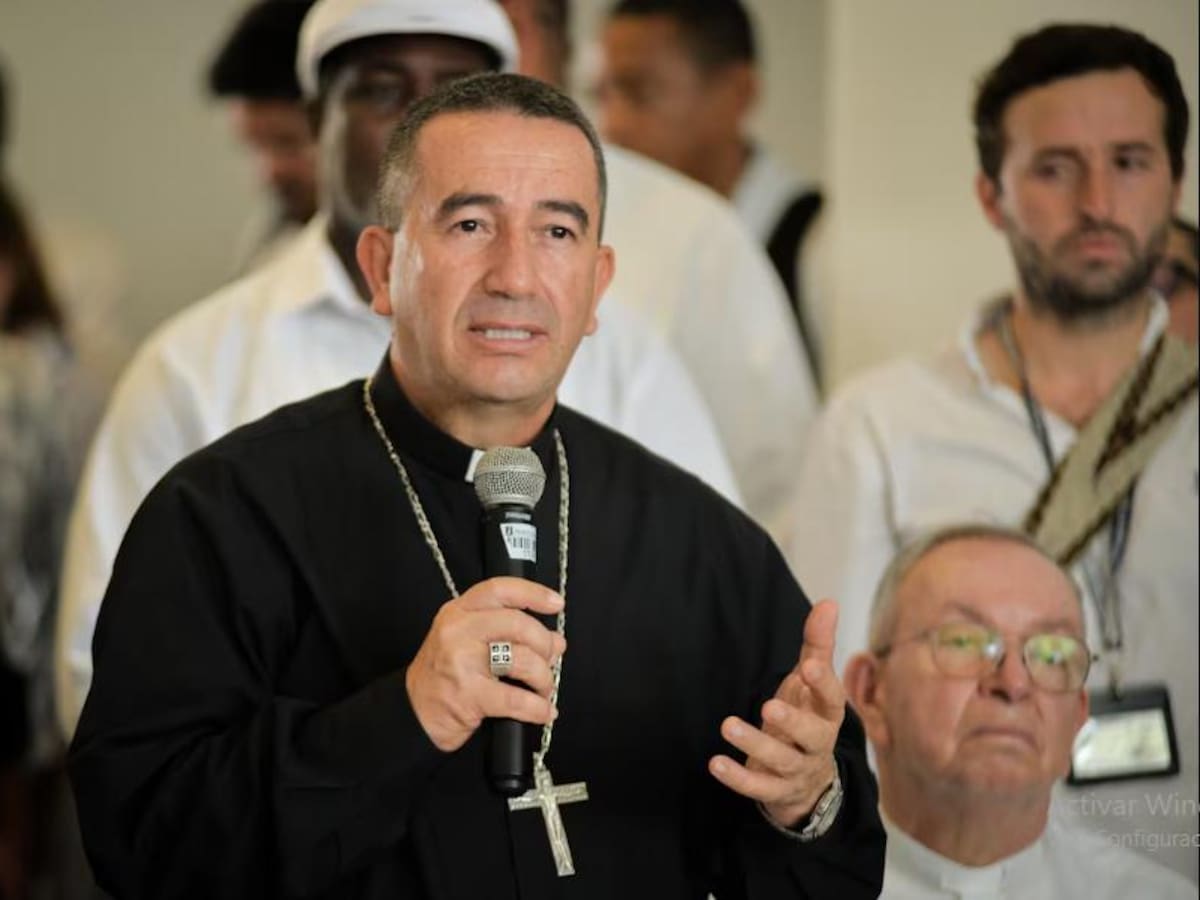 Obispo de Buenaventura, clave en mesa de paz entre Shotas y Espartanos, es trasladado a Montería