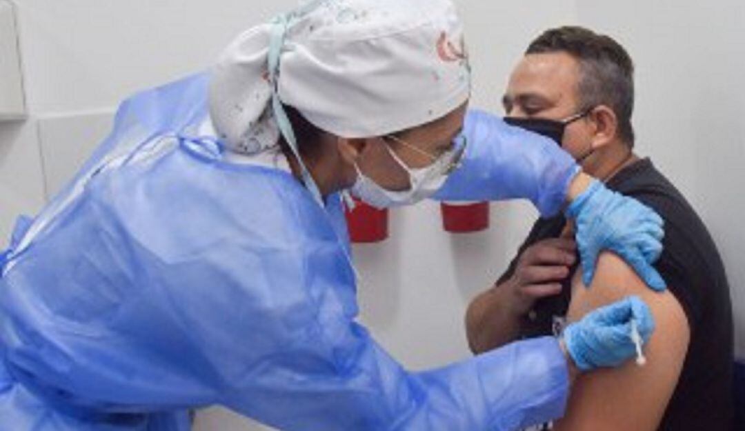 Vacunación a docentes.