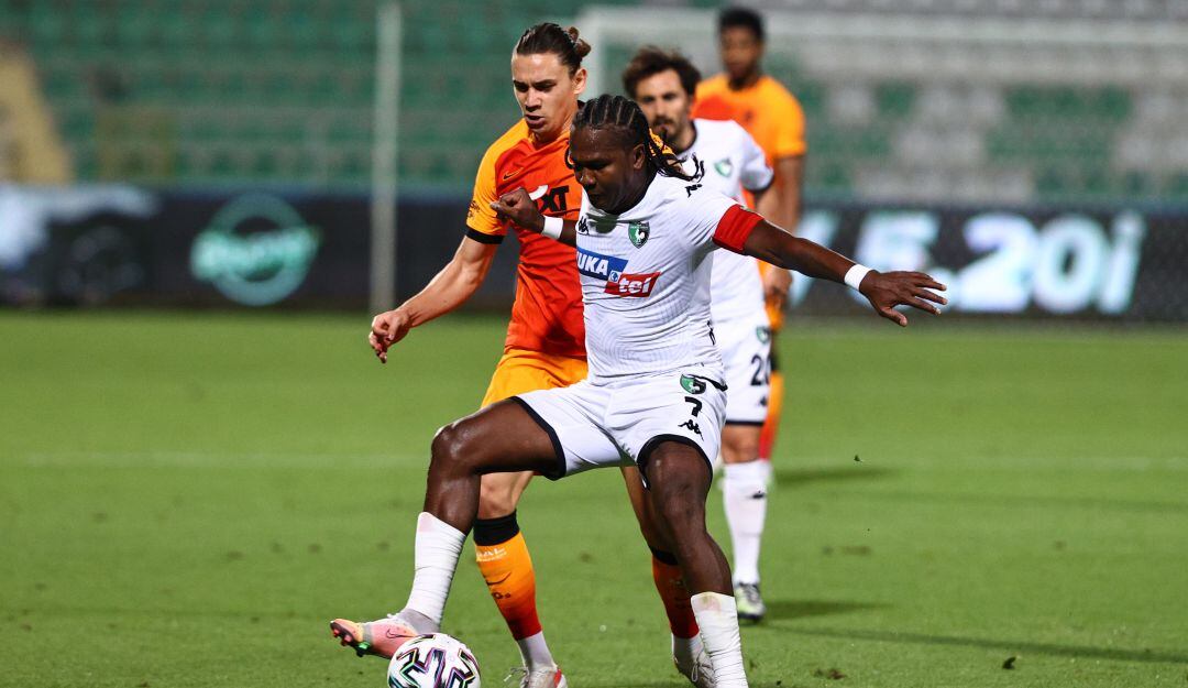 El delantero se encuentra como jugador libre actualmente.