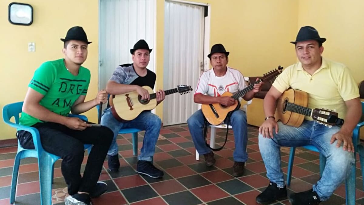 La música de Al Campo es con Diversión Pachanguera