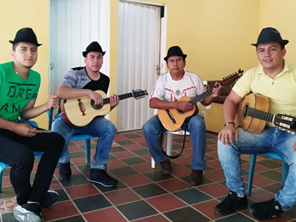 La música de Al Campo es con Diversión Pachanguera