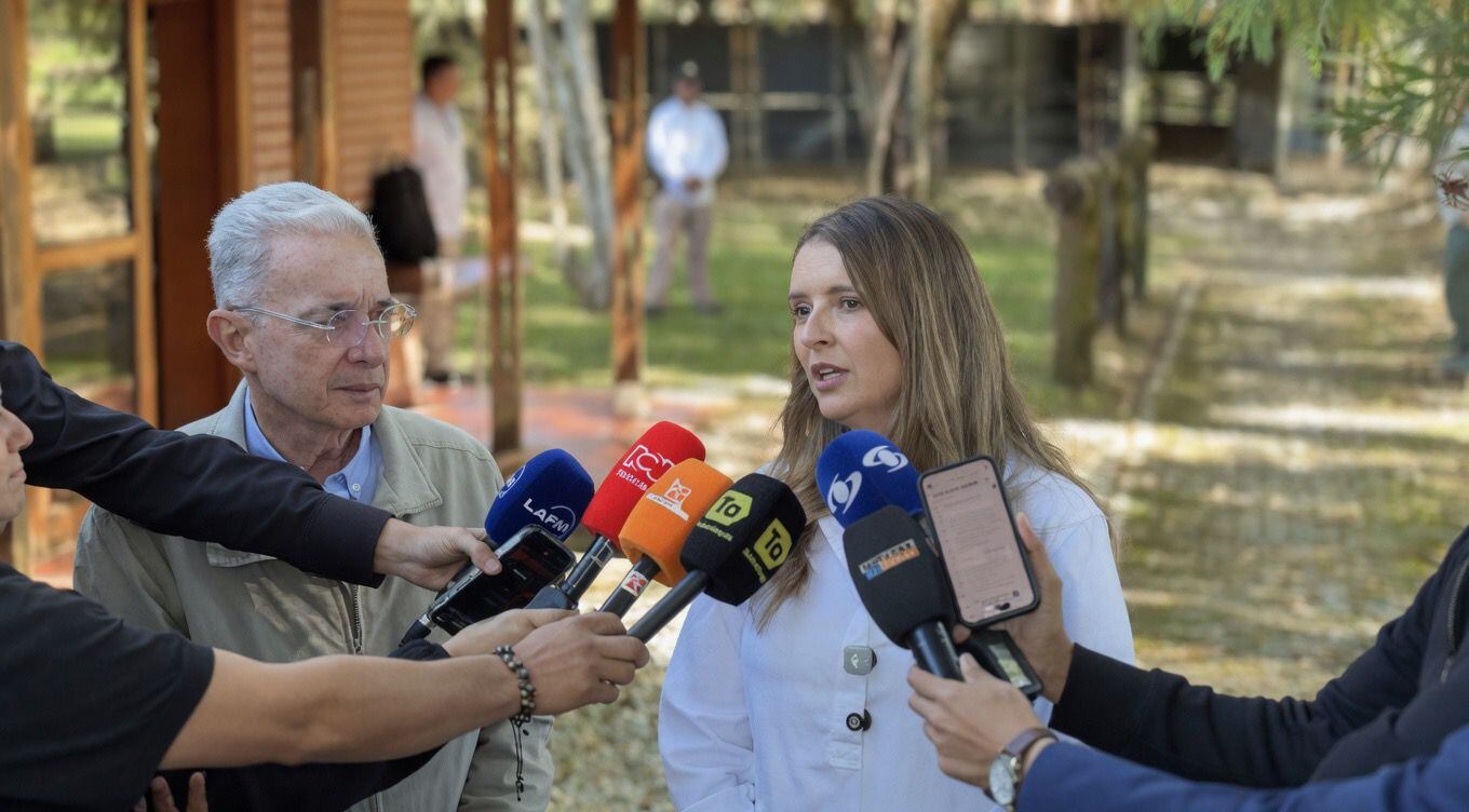 Pronunciamiento de Paloma Valencia a hostigamiento de la vivienda de Álvaro Uribe. Foto: Cortesía redes sociales Paloma Valencia