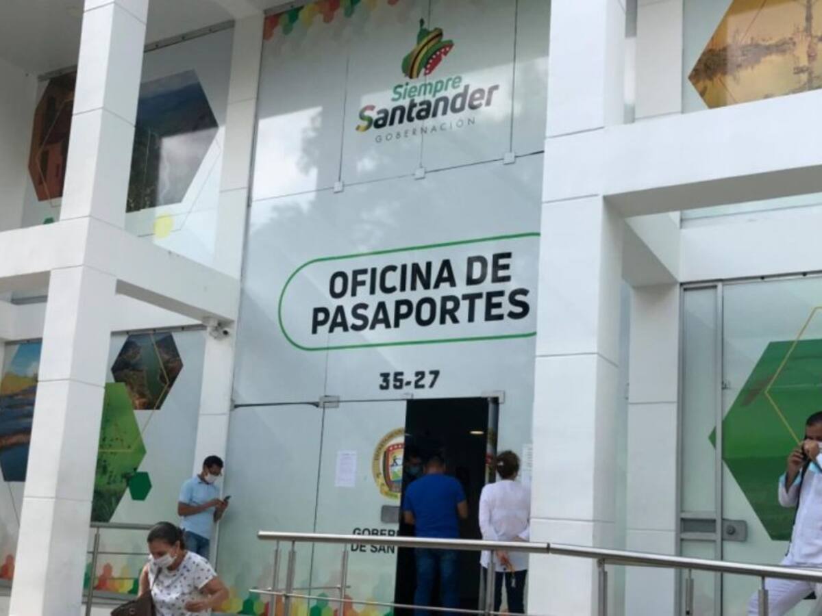 Cancelan vacaciones por falta de pasaportes