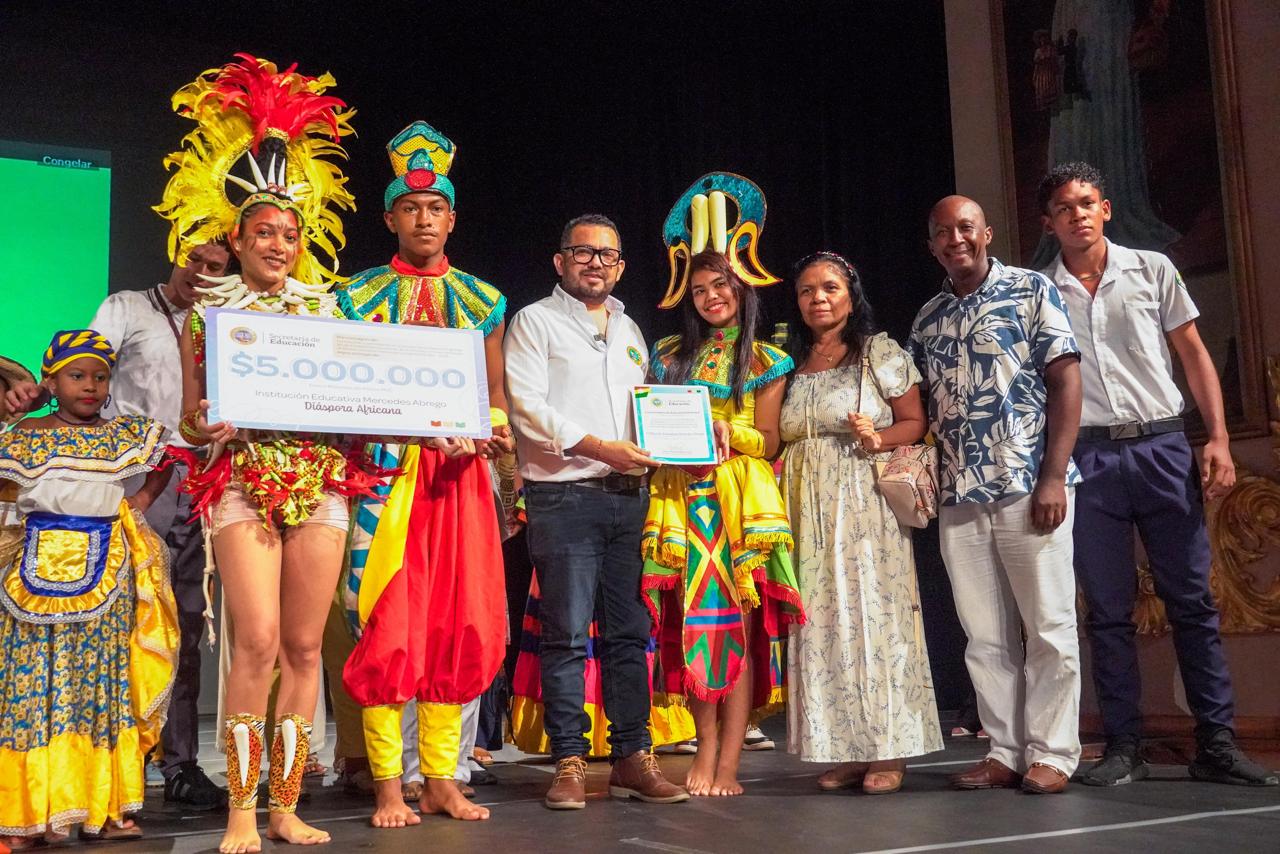 $100 millones a estudiantes destacados en Festival Escolar Jorge García Usta