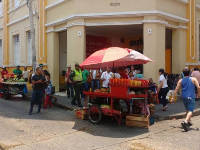 Reubican vendedores informales en el Centro Histórico de Cartagena