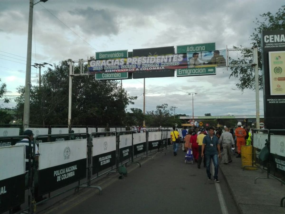 Las autoridades advierten que han habilitado 31 puestos para el trámite de documentos de los extranjeros que llegan a Colombia.