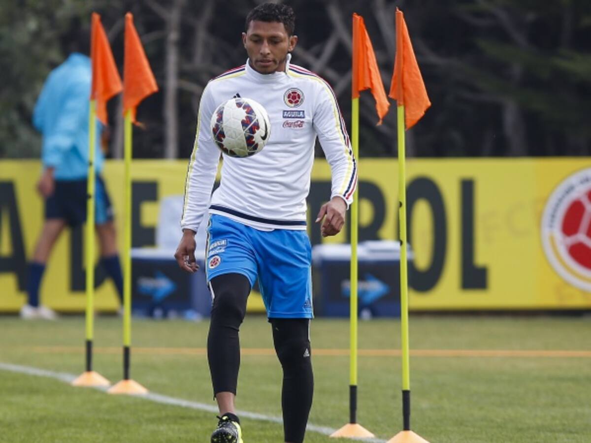 No estoy en los planes del técnico Pelusso: Carlos Valdés