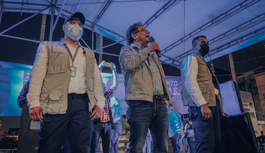 Foto: Gustavo Petro, en la Plaza Alfonso López de Manizales.