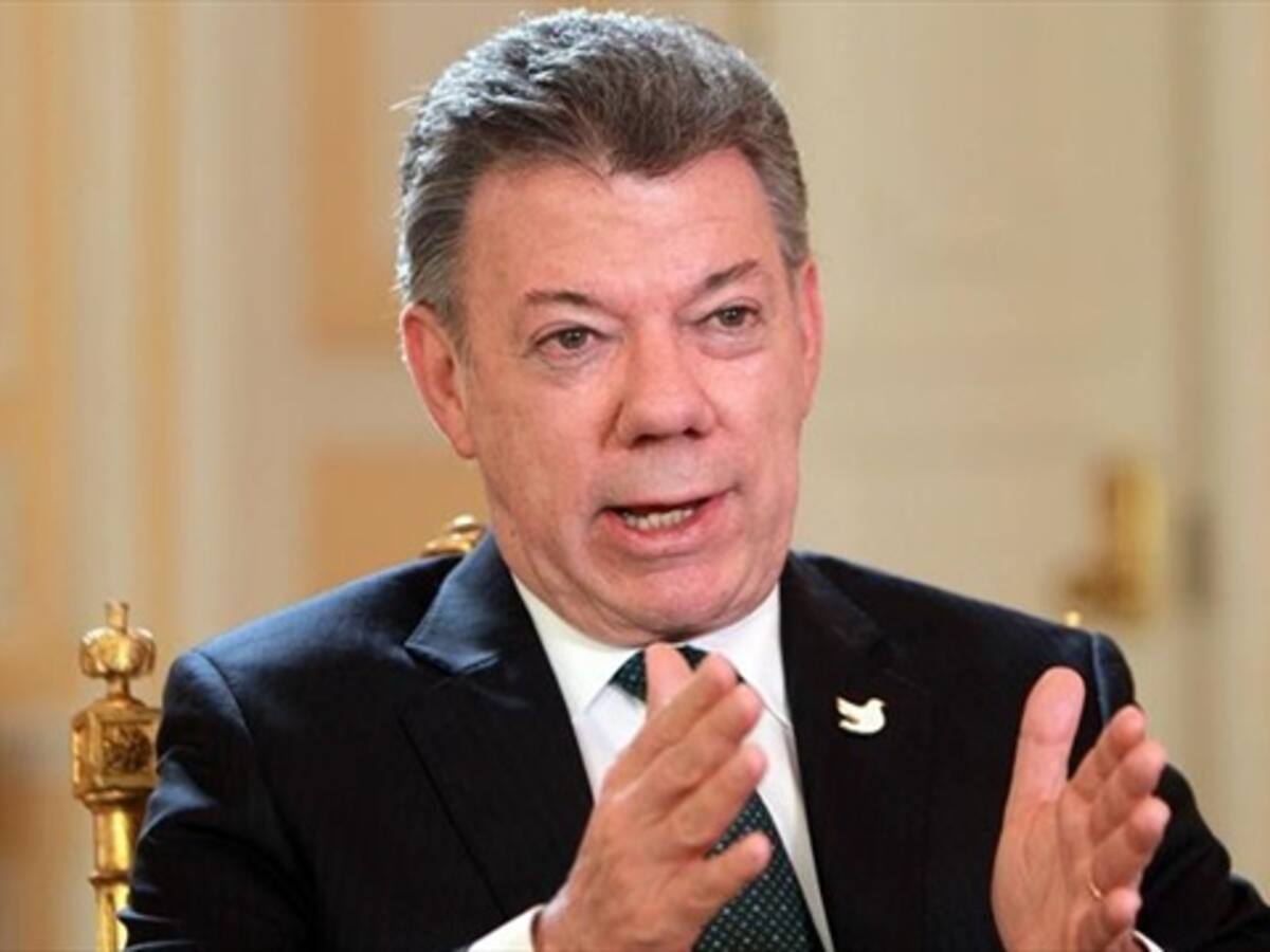 Santos llega a España para visita de Estado