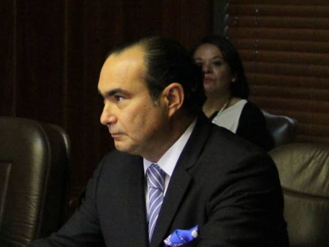 Defensa de Pretelt insiste en que el abogado Victor Pacheco mintió
