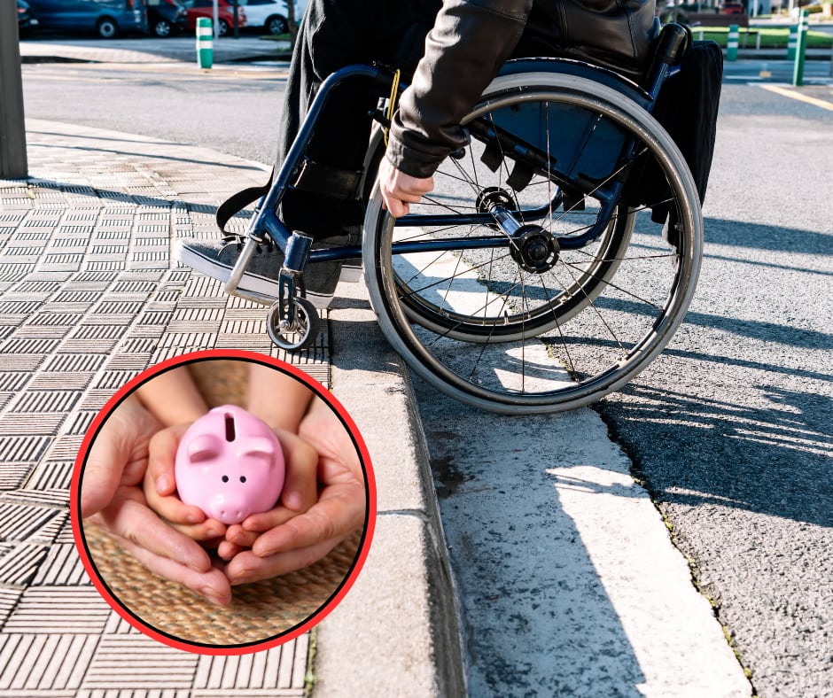 Persona en silla de ruedas y padre e hijo sosteniendo alcancía (Getty Images)