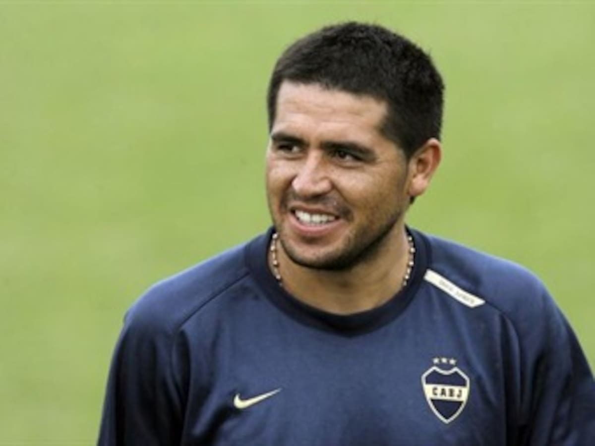Riquelme devuelve dinero a Boca por haber jugado sólo 135 minutos en el semestre