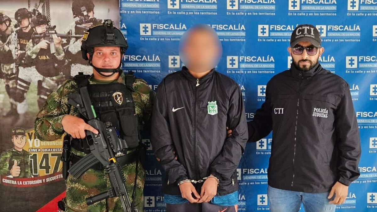 En Caucasia capturaron a un extorsionista de ‘Los Caparros’ cuando recibía $28 millones