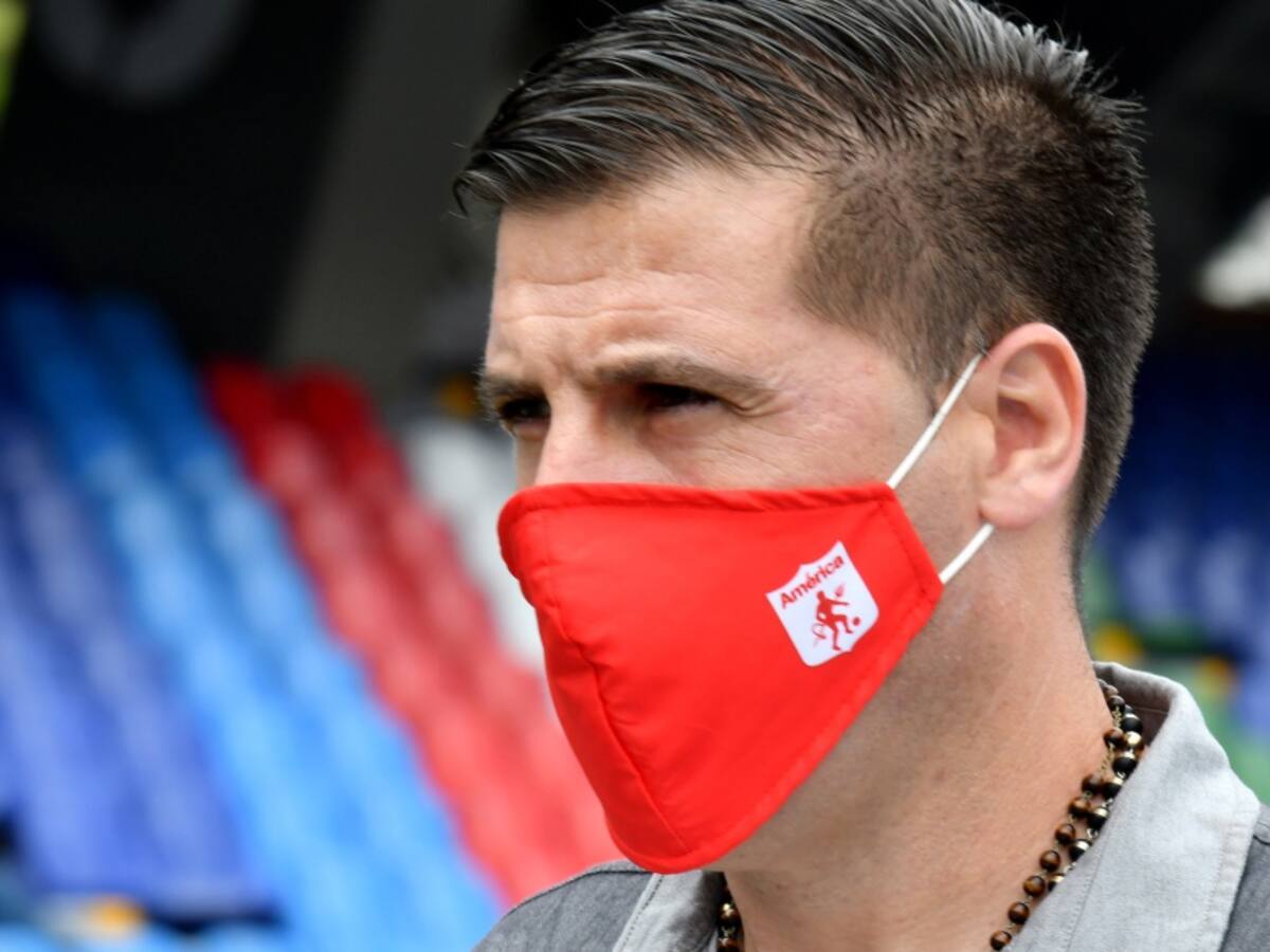 América desmiente que Juan Cruz Real haya agredido a un hincha del equipo