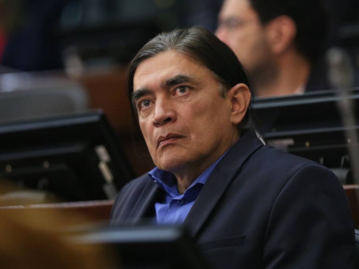 Corte abre indagación contra senador Gustavo Bolívar