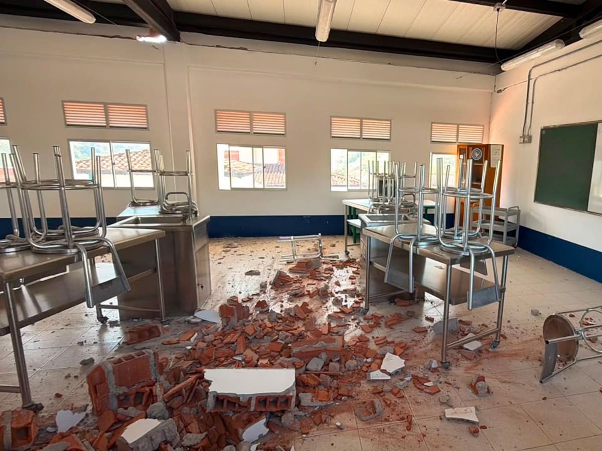 Aumentan a 2.347 las viviendas afectadas por el sismo en Antioquia; hay un muerto y 19 lesionados