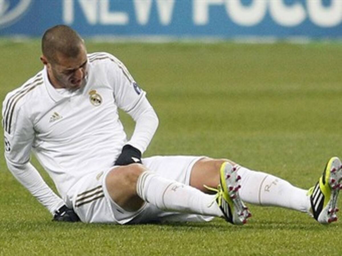 Benzema se lesionó y estará dos semanas por fuera de las canchas