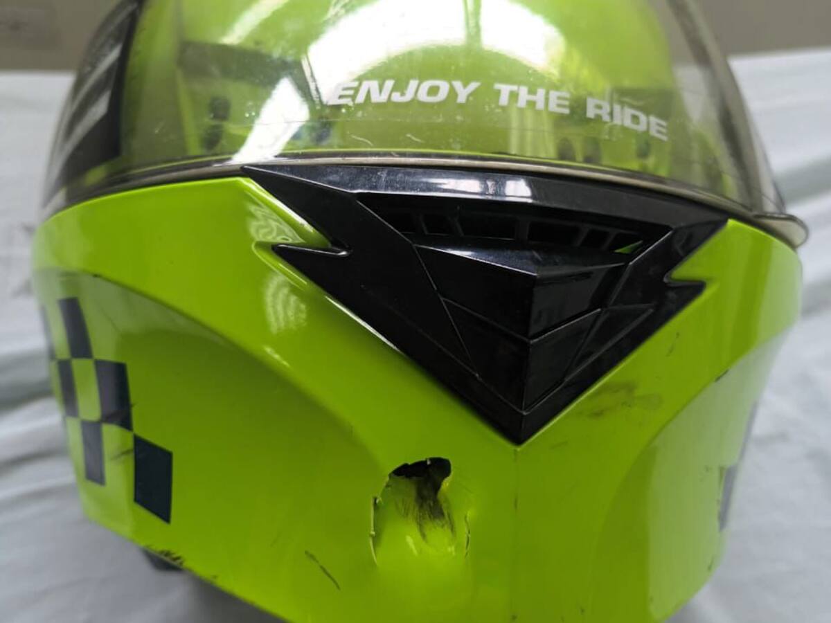 Un casco evitó la muerte de un policía en Yarumal, Antioquia