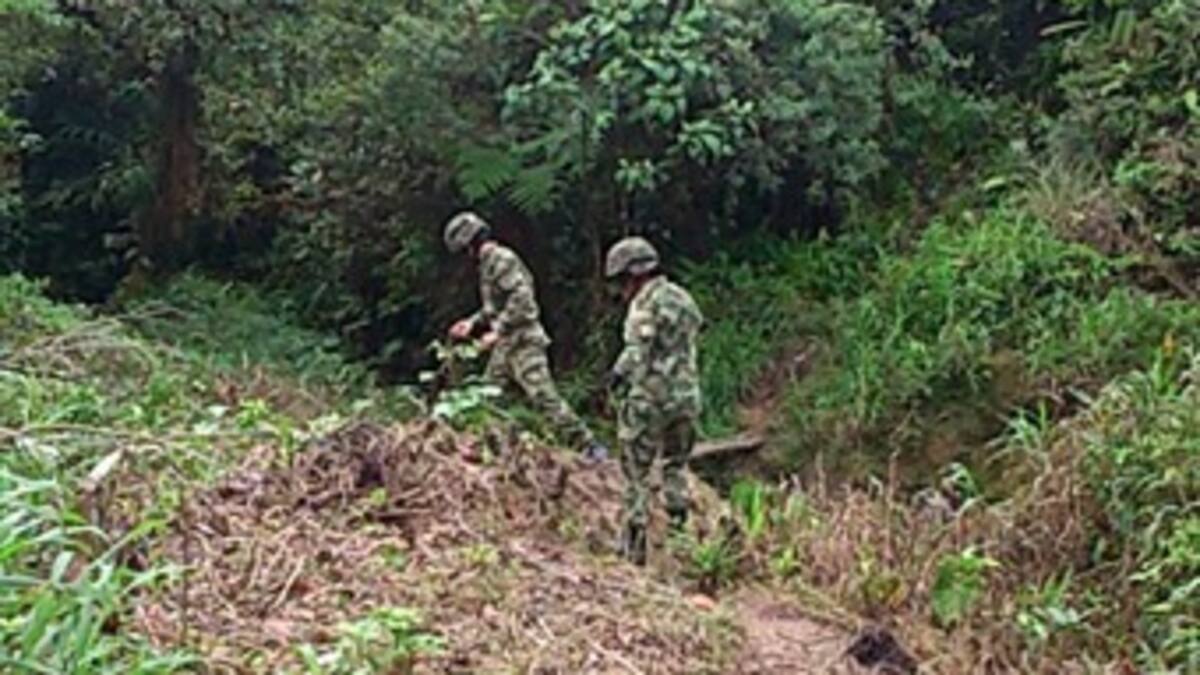 Desactivan artefactos explosivos en zona rural de Ricaurte