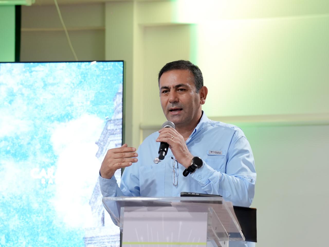 Juvenal Díaz, gobernador de Santander. | Foto: Caracol Radio