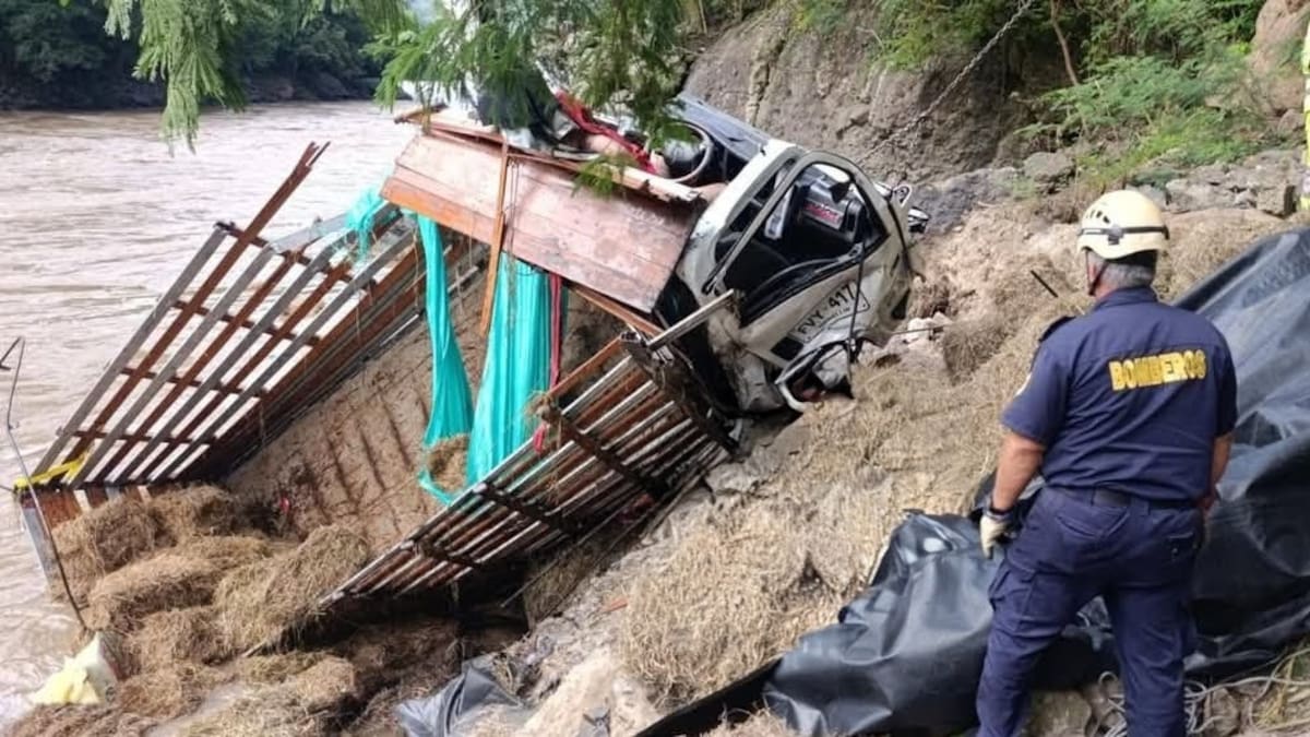 Joven conductor de un camión murió al caer al río Cauca en la vía entre Manizales y Medellín