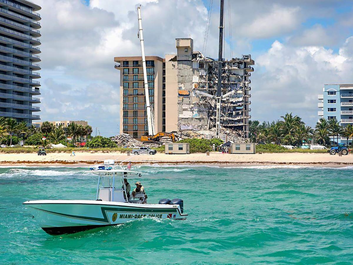 Fallas estructurales que provocaron colapso de torre Champlain en Miami iniciaron semanas atrás
