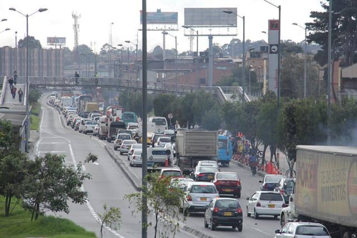 Desde el 24 de diciembre la terminal de transporte y el aeropuerto El Dorado han estado con gran afluencia de pasajeros que irán a otras ciudades o países para disfrutar de las fiestas de esta época. Fin de año no será la excepción.