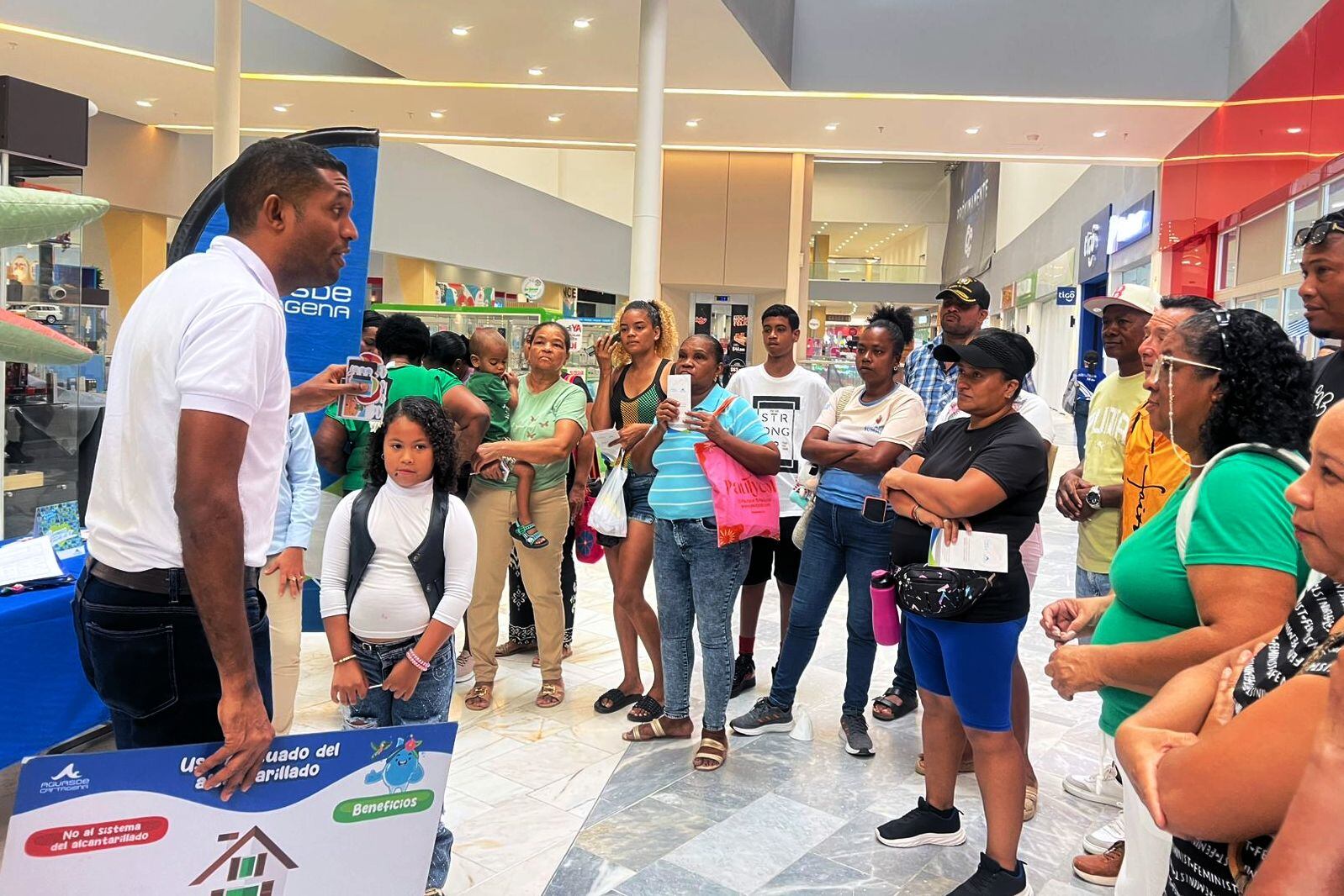 Acuacar impacta a más de 1.000 personas en el marco de la celebración del día mundial del agua