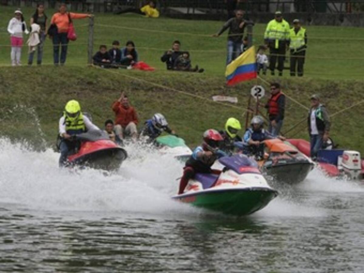 Motonáutica en el Festival de verano de Bogotá