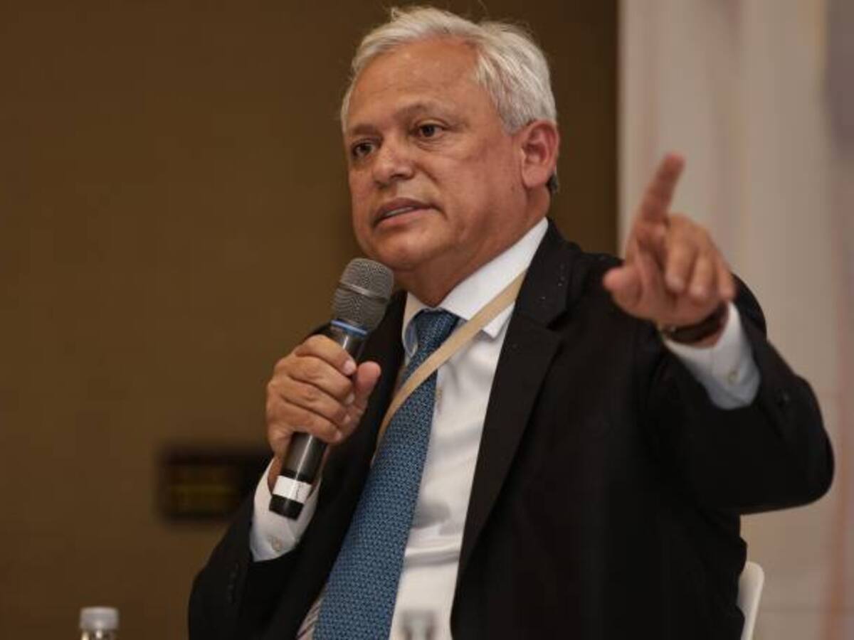 "No pagué dinero alguno por el proceso de Cajanal": Hernán Andade