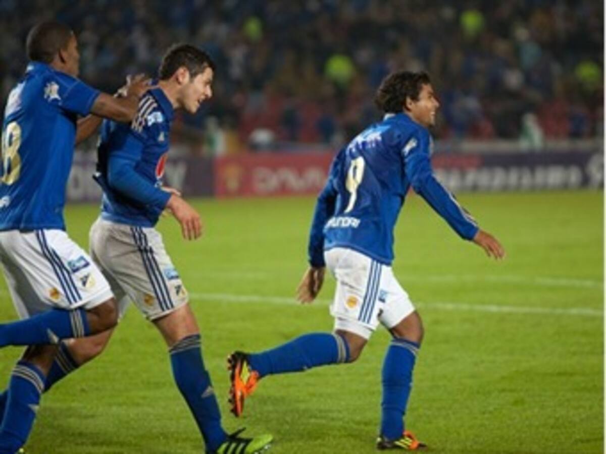 Millonarios gana al Medellín y respira, Nacional se hunde al perder con el Huila