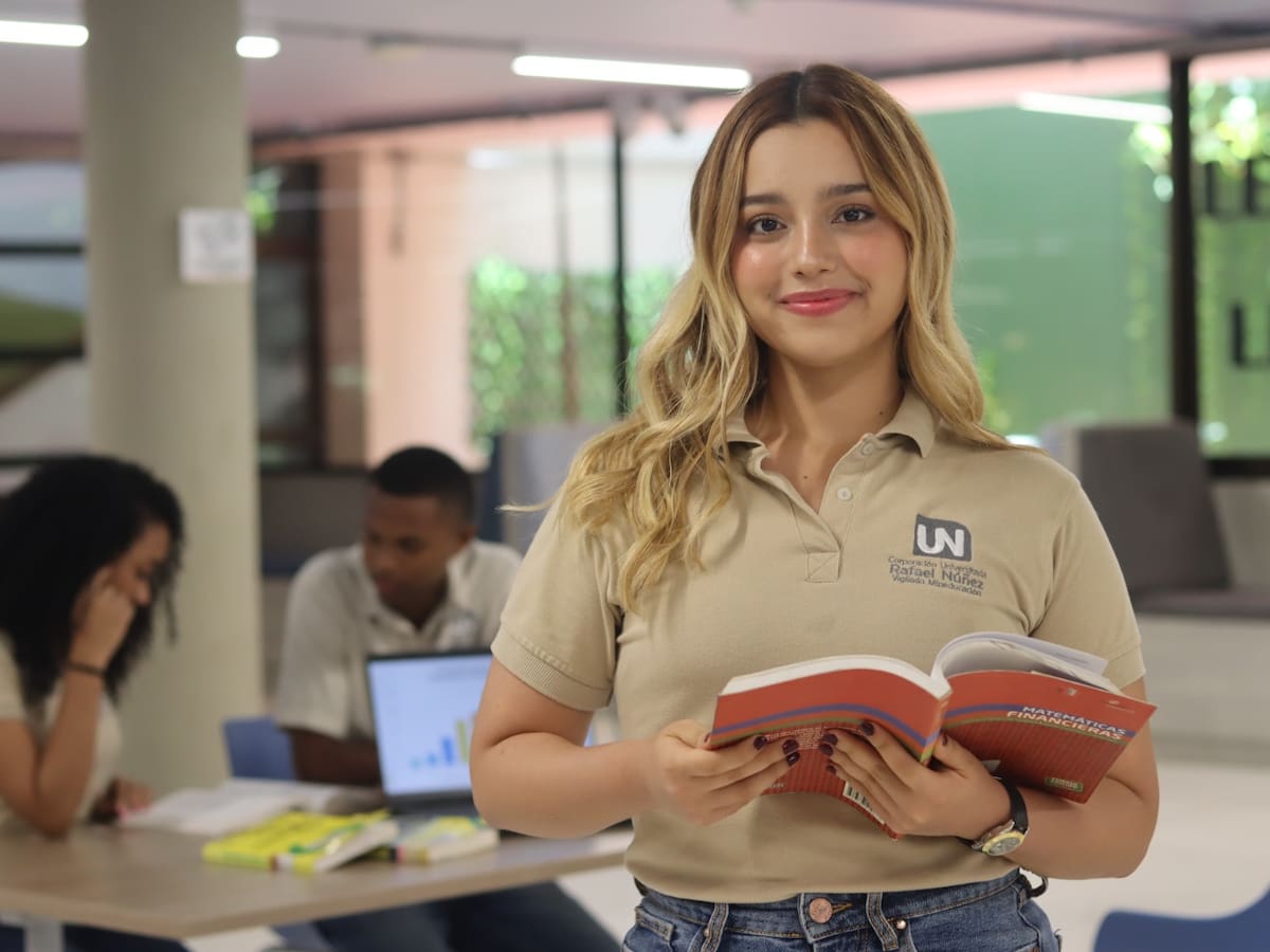 Matricularse en julio en Uninúñez podría llevarte a estrenar una laptop