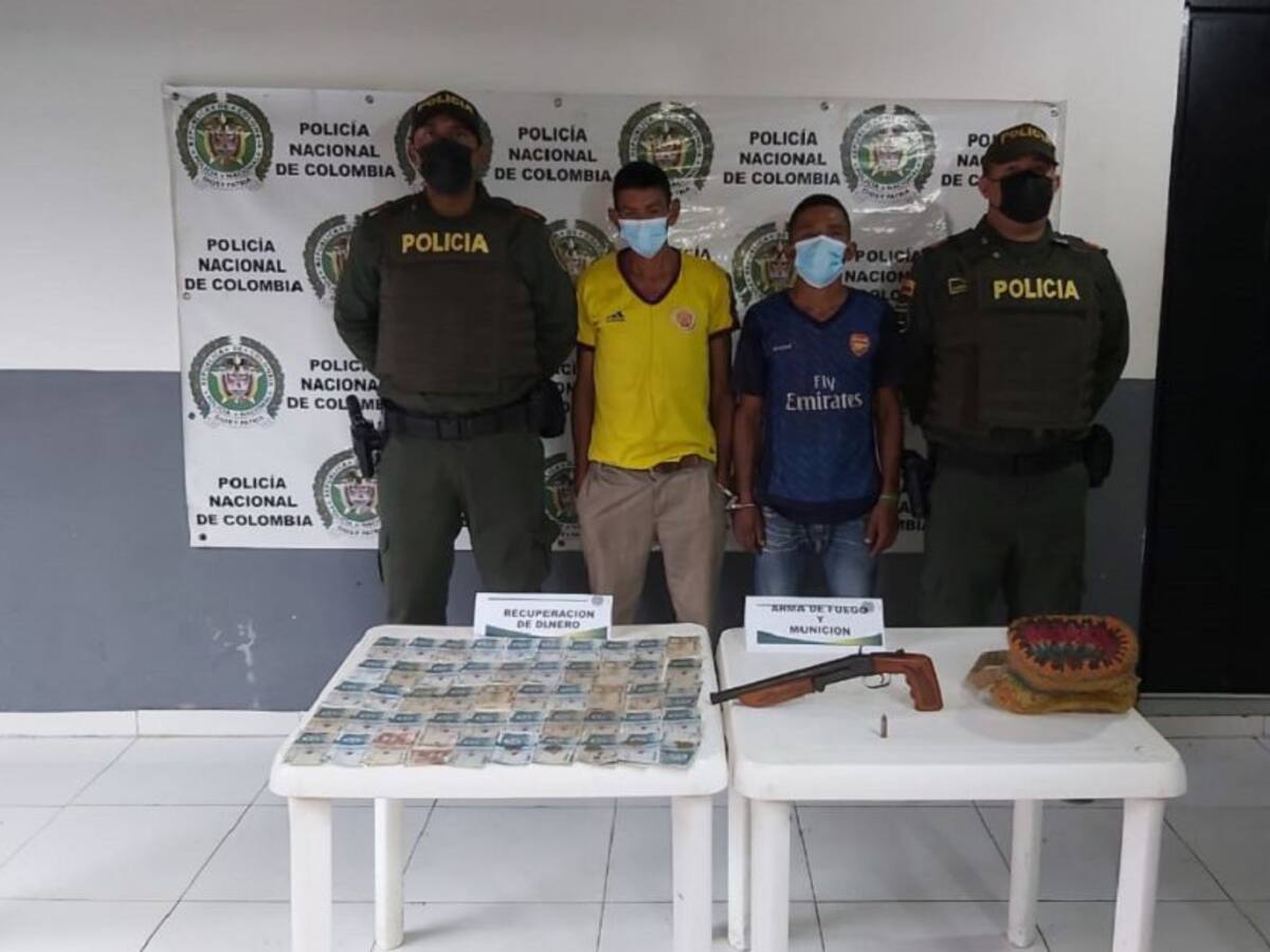 Policía capturó a dos hombres luego de hurtar a un comerciante en Bolívar