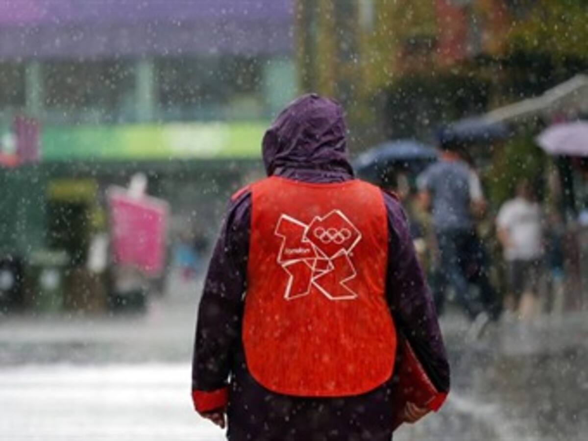 Por lluvia se retrasa el inicio de la jornada este domingo en Wimbledon