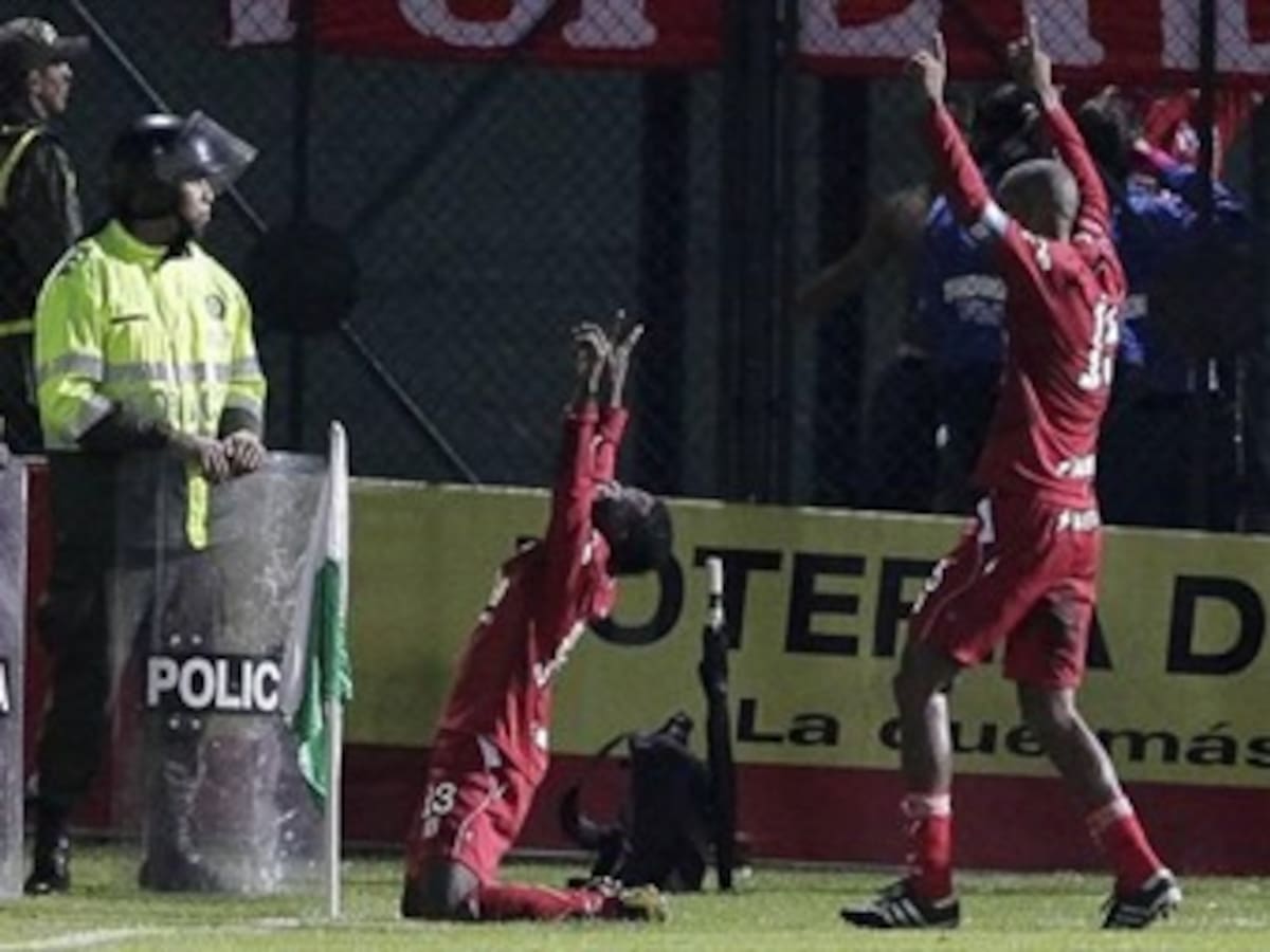 América venció 2-1 a Santa Fe y es finalista de la Copa Cafam