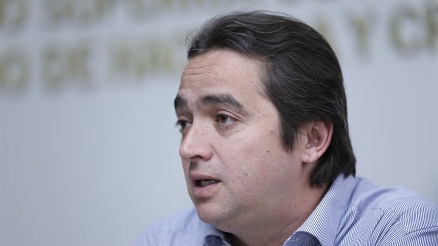 Debemos pensar en mediano plazo en ampliar la cantidad de personas que tributan: Juan Alberto Londoño. Foto: Colprensa