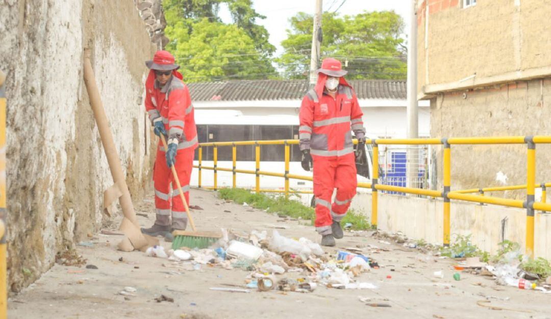 Se hizo recolección de inservibles con el propósito de recuperar de manera integral estas zonas públicas.