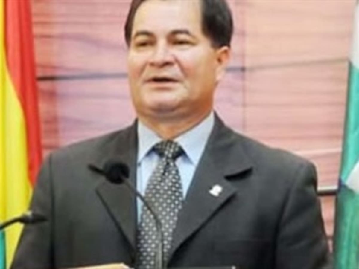 El canciller brasileño posterga viaje a Finlandia por situación con Bolivia