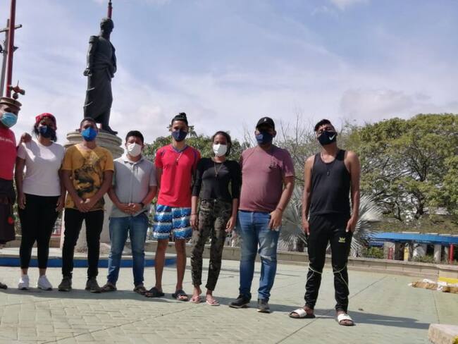 El grupo de jovenes en huelga de hambre.