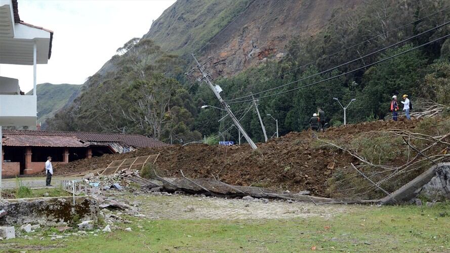 Derrumbe en la vía Medellín-Bogotá. Foto: Agencia EFE - Mauricio Parodi