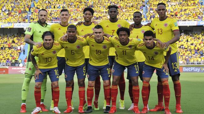 Once inicial de Colombia frente a Ecuador.