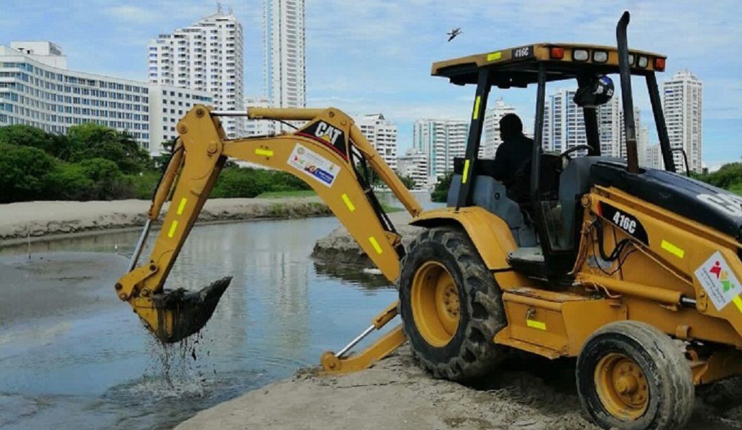 A la fecha han retirado 110 metros cúbicos de sedimentos y se continuarán los trabajos en otros sectores de la ciudad.
