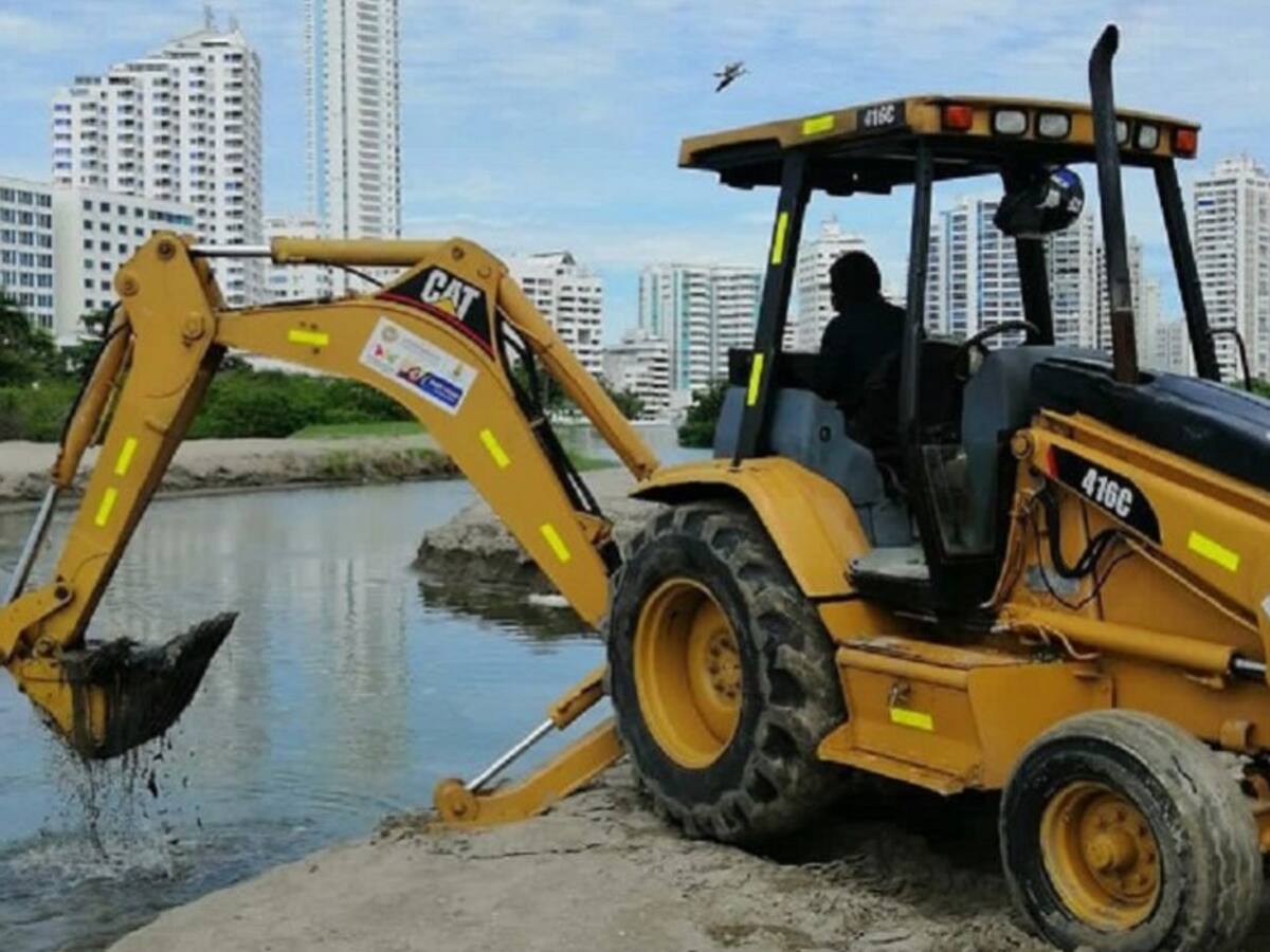 Limpiaron canales de Colombiatón, Bicentenario y El Laguito en Cartagena